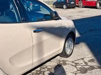 Usata Lancia Ypsilon Gold 69 CV (50 kW) 2019 Marrone Utilitaria