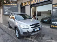 Usata Chevrolet Captiva 150 CV (110 kW) 2008 Grigio SUV