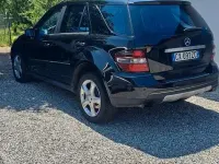 Usata Mercedes ML320 224 CV (164 kW) 2006 Nero SUV