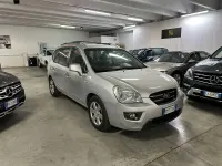 Usata Kia Carens Family 140 CV (102 kW) 2007 Argento Monovolume