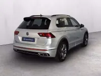 Usata VW Tiguan R-line 150 CV (110 kW) 2022 Reflex silver metallizzato SUV