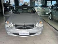 Usata Mercedes SL500 306 CV (225 kW) 2001 Argento Cabrio