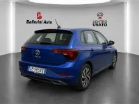 Usata VW Polo Life 95 CV (69 kW) 2023 Blu Utilitaria