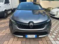 Usata Renault Clio V Techno 100 CV (73 kW) 2025 Grigio Berlina
