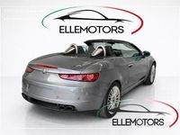 Begagnad Alfa Romeo Spider Exclusive 260 HK (191 kW) 2007 Grå Cab