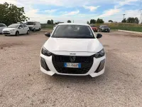 Usata Peugeot 208 Active 101 CV (74 kW) 2024 Bianco Utilitaria