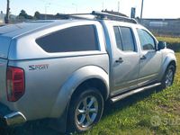Usata Nissan Navara 190 CV (139 kW) 2005 Grigio Pick-up