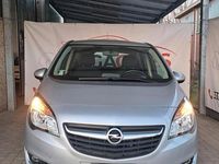 Usata Opel Meriva Design Edition 95 CV (69 kW) 2017 Argento Monovolume