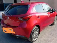 Begagnad Mazda 2 Evolve 90 HK (66 kW) 2020 Röd Halvkombi