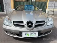 Usata Mercedes SLK200 163 CV (119 kW) 2007 Marrone Cabrio