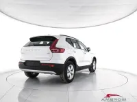 Nuova Volvo XC40 Core 163 CV (119 kW) 2026 Bianco SUV