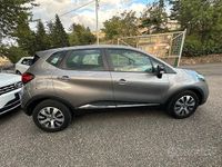 Usata Renault Captur Zen 90 CV (66 kW) 2015 Grigio SUV