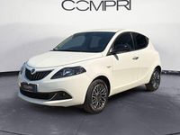 Usata Lancia Ypsilon Gold 69 CV (50 kW) 2023 Bianco Utilitaria