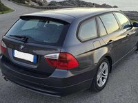 Usata BMW 318 143 CV (105 kW) 2008 Grigio Station wagon