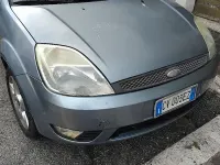 Usata Ford Fiesta 75 CV (55 kW) 2005 Blu Utilitaria
