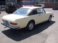 Usata Lancia 2000 116 CV (85 kW) 1972 Bianco Coupé