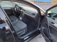 Usata VW Golf VII Comfortline 110 CV (80 kW) 2016 Nero Station wagon