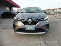 Usata Renault Captur Intens 101 CV (74 kW) 2021 Grigio SUV