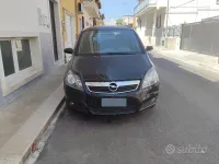 Usata Opel Zafira 2007 Nero Monovolume