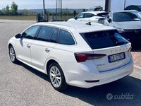 Usata Skoda Octavia Style 150 CV (110 kW) 2023 Bianco Station wagon
