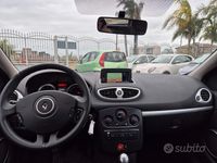 Usata Renault Clio II 75 CV (55 kW) 2011 Bianco Berlina