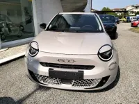 Usata Fiat 600 Pop 136 CV (100 kW) 2025 Beige pastello SUV