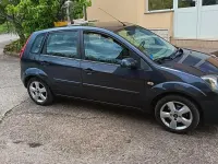 Usata Ford Fiesta 73 CV (53 kW) 2007 Grigio Utilitaria