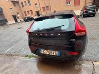 Gebraucht Volvo V40 120 PS (88 kW) 2015 Schwarz Limousine