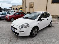 Usata Fiat Punto Young 85 CV (62 kW) 2015 Bianco Utilitaria