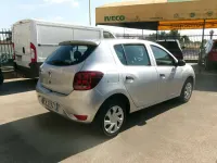 Usata Dacia Sandero Comfort 73 CV (53 kW) 2018 Argento Berlina