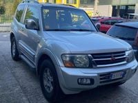 Usata Mitsubishi Pajero 160 CV (117 kW) 2002 Argento SUV