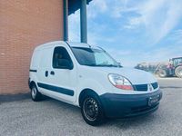 Usata Renault Kangoo 68 CV (50 kW) 2006 Bianco Monovolume