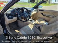 Begagnad BMW 323 170 HK (125 kW) 2000 Svart Cab