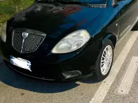 Usata Lancia Ypsilon 80 CV (58 kW) 2010 Nero Utilitaria