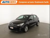 Usata Kia Rio 84 CV (61 kW) 2019 Nero Berlina