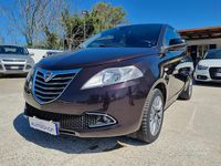 Usata Lancia Ypsilon Gold 69 CV (50 kW) 2012 Viola Utilitaria