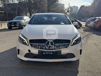 Usata Mercedes A180 Premium 109 CV (80 kW) 2017 Bianco Utilitaria