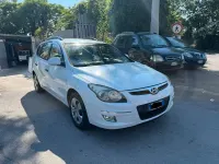 Usata Hyundai i30 108 CV (79 kW) 2010 Bianco Berlina