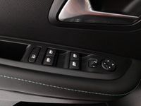 Usata Peugeot e-208 Allure 100 kW (136 CV) 2023 Nero Utilitaria