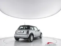 Begagnad Mini One D 75 HK (55 kW) 2003 Grå Halvkombi