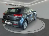 Usata Kia Rio 84 CV (61 kW) 2019 Grigio Berlina