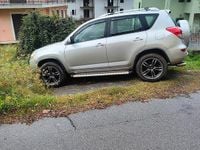Begagnad Toyota RAV4 2006 Grå Sedan