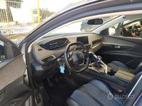 Begagnad Peugeot 3008 120 HK (88 kW) 2017 Grå SUV
