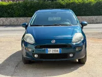 Usado Fiat Punto Lounge 75 CV (55 kW) 2013 Verde Utilitario
