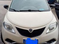 Usata Lancia Ypsilon 60 CV (44 kW) 2019 Bianco Utilitaria
