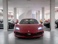 Usata Ferrari 296 829 CV (609 kW) 2023 Rosso Cabrio