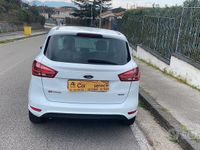 Begagnad Ford B-MAX Titanium 100 HK (73 kW) 2014 Vit Minibuss