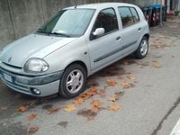 Usata Renault Clio II 2001 Berlina