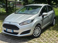 Usata Ford Fiesta 75 CV (55 kW) 2015 Grigio Utilitaria