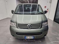 Usata VW Caravelle 131 CV (96 kW) 2007 Grigio Monovolume